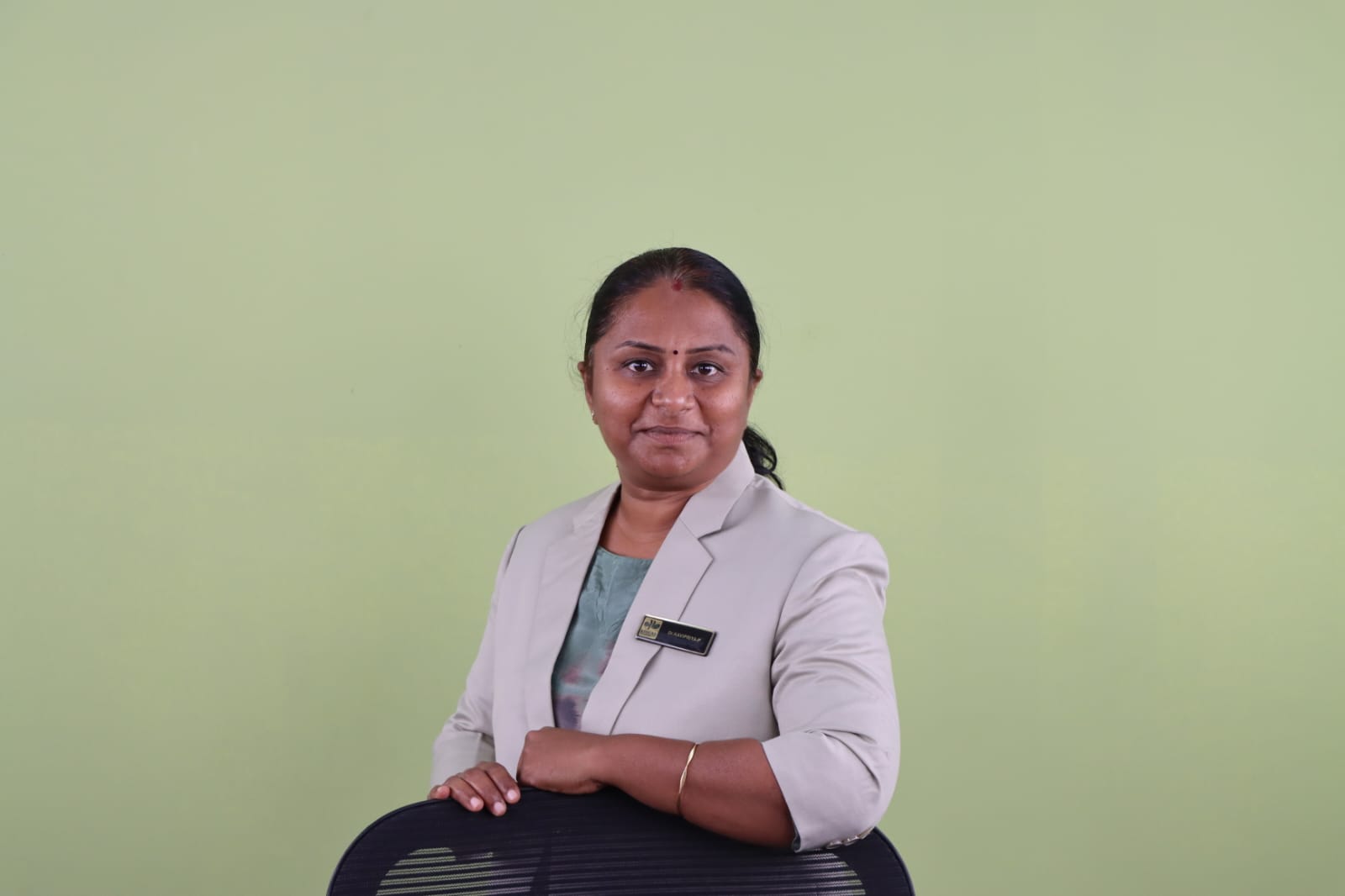 Dr. P. Kavipriya