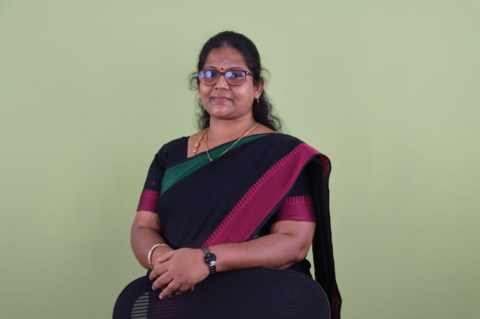 Dr.V.PUNITHA